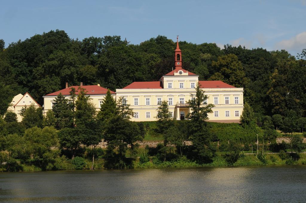 Penzion Zamek Rozsochatec Экстерьер фото